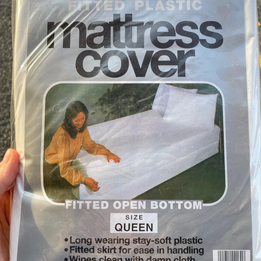 White Mattress Cover Waterproof Hypoallergenic Durable